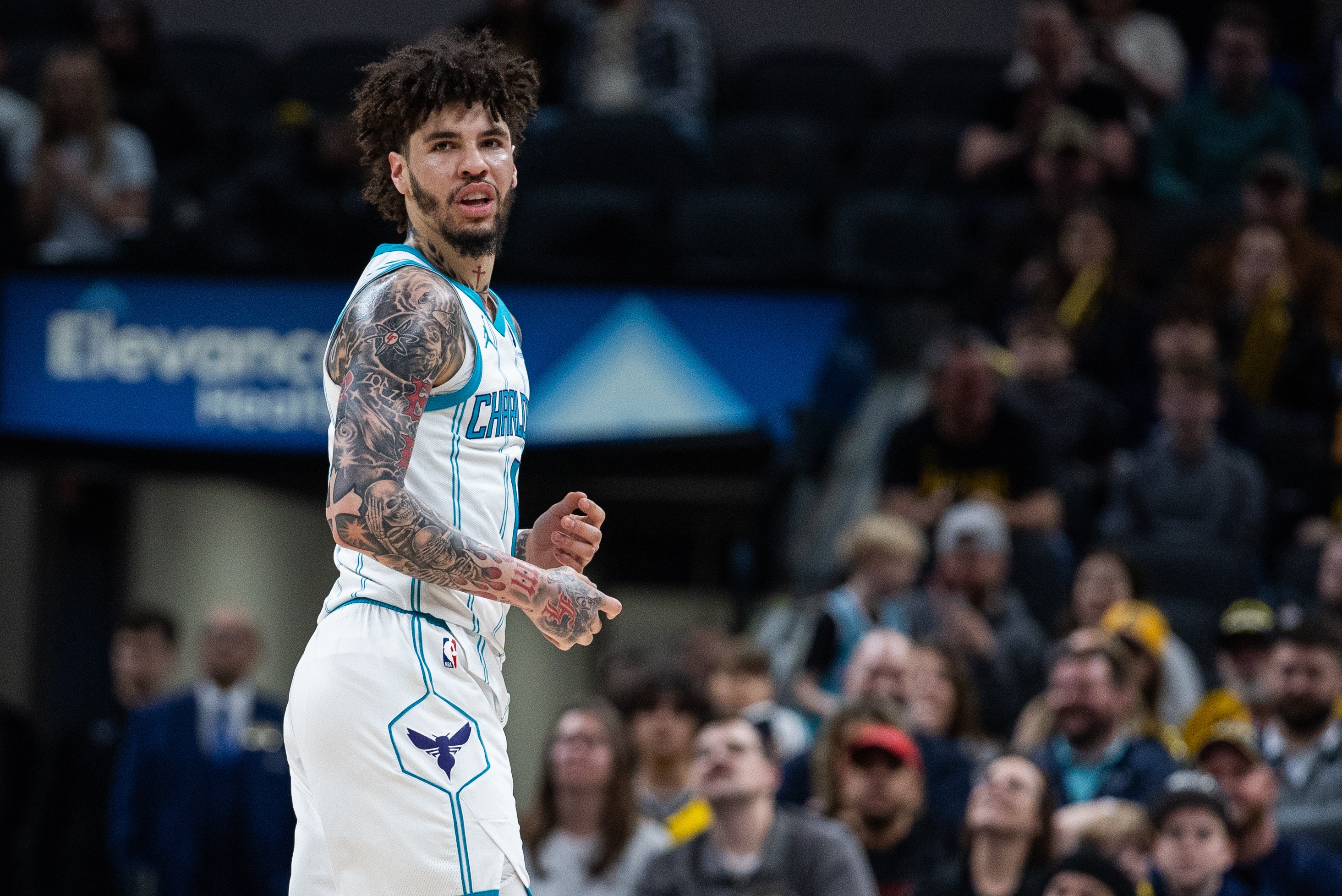 今天不浪今天准!三球首节出战9分钟 7中5&三分4中3砍13分2助