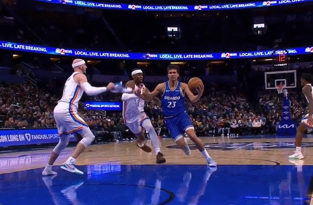开云线上入口-卡鲁索“鞋防”成功被吹T:这可能是NBA最奇葩的犯规